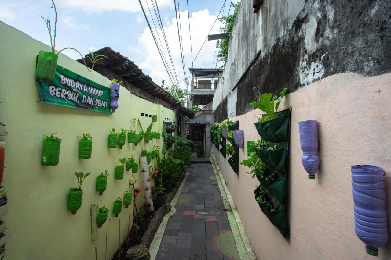 Ndalem Kampoeng Budget * Yogyakarta
